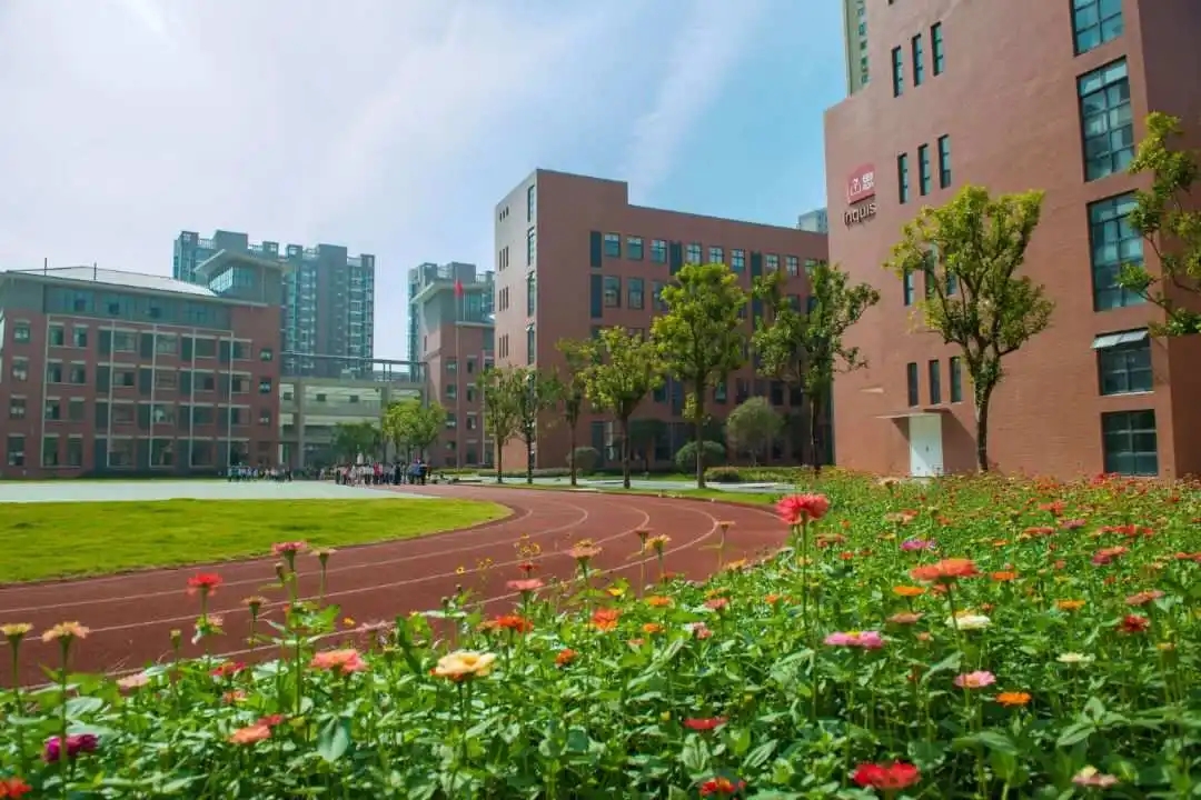 武汉市育才可立小学