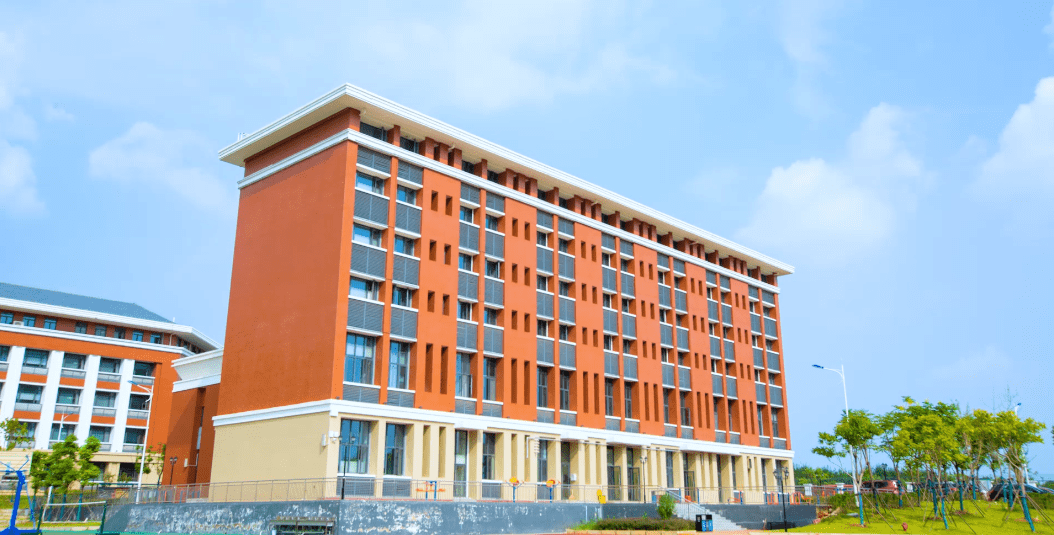 武汉经济技术开发区黄陵小学