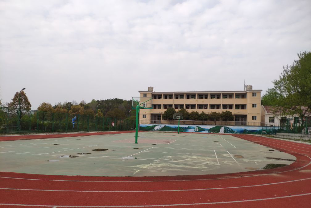武汉市黄陂区长岭街石门小学