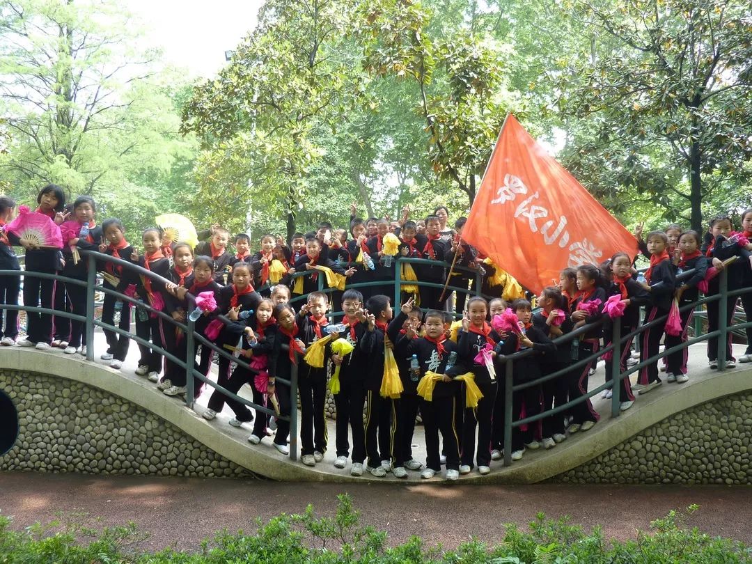 武汉市黄陂区罗汉寺街罗汉小学