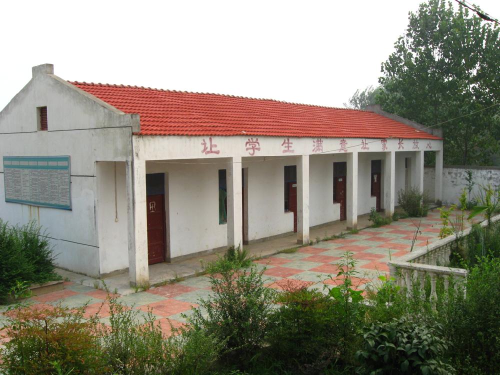 武汉市新洲区汪集街宝龙小学