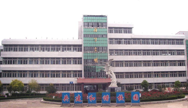 仙桃市胡场一中
