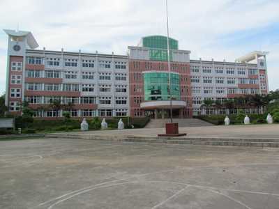 福建省闽侯第三中学