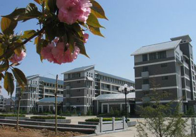 山东省莱芜高新区实验学校
