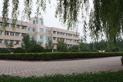 山东省章丘市明水绣江中学