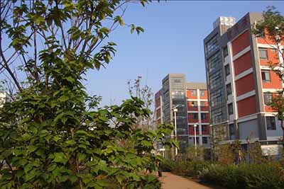 云南师范大学昆明市五华区实验中学