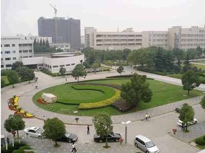 湖北省襄阳市老河口市第一中学