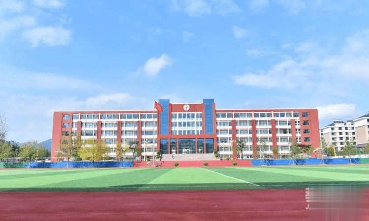 沂源县沂河源学校